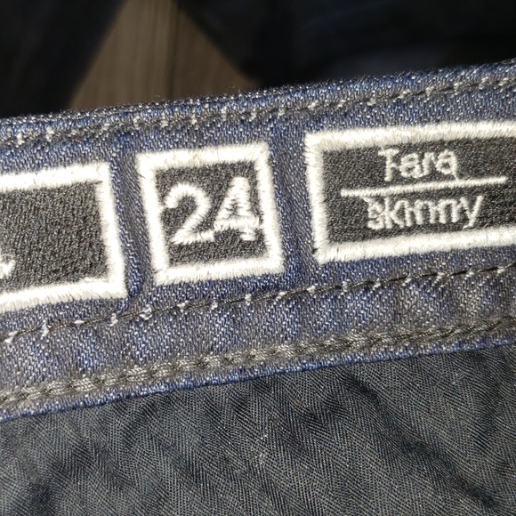 Rock Revival jeans - Picture 4 of 4